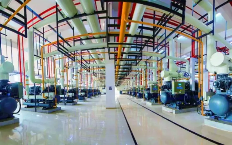 How Does Ambient Temperature Affect Transcritical CO2 Refrigeration Pressure and Efficiency